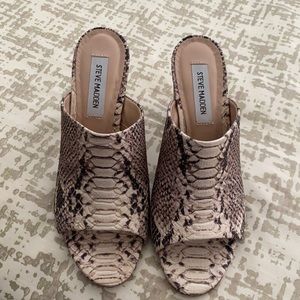Steve Madden snake print block heel